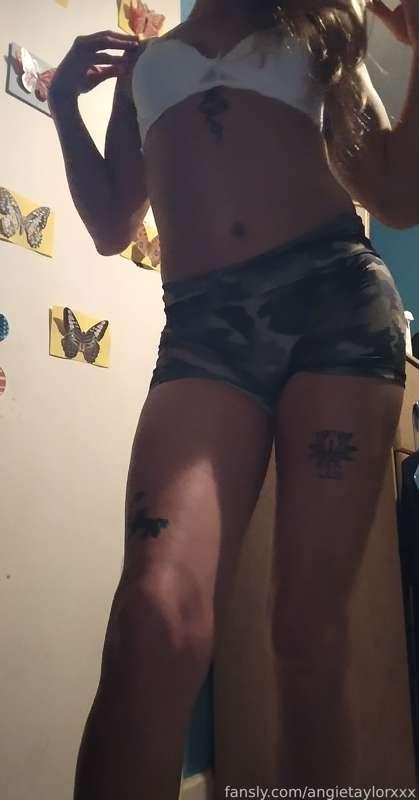 Long legs for days 😀😀💙💙






#fyp #trans #ts #transgender #transgirl #tgirl #sissy #legs #mtf #tall