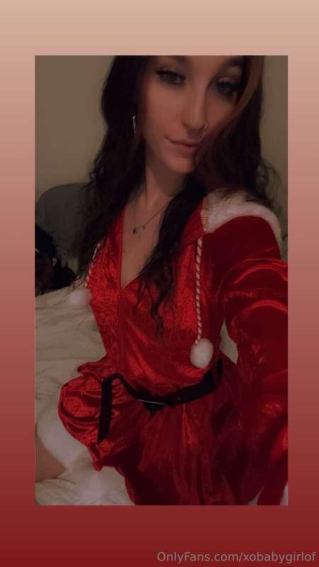 The Best Present Under the Tree ✨🎄🎁✨Send a $10 tip for a Chr..