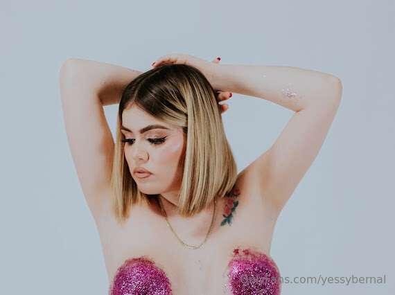 yessybernal image #17