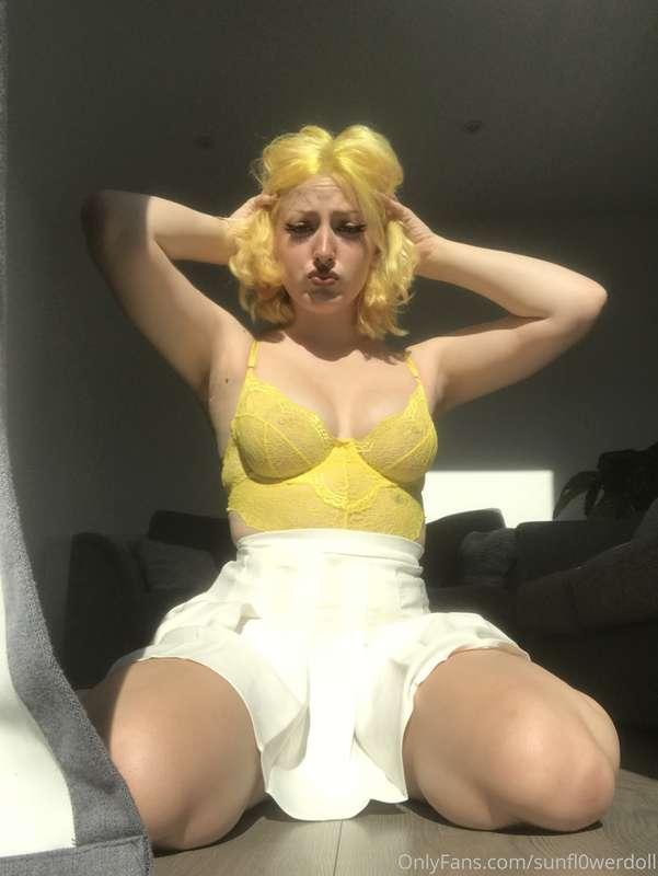 sunfl0werdoll image #3