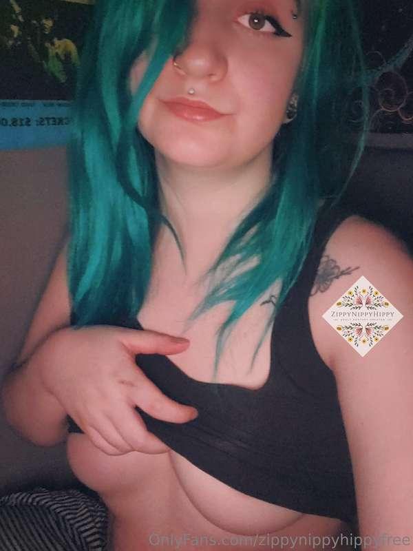 Lets stay in and cuddle 🥰