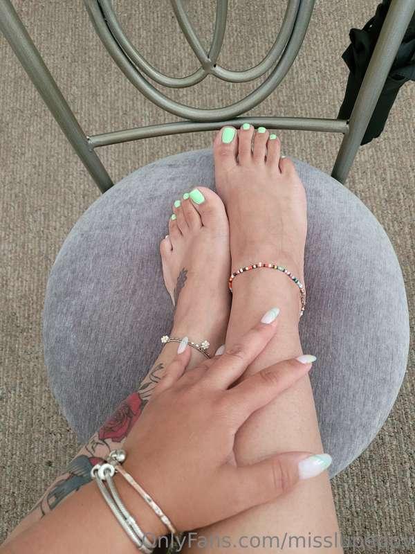 New toes and nails 💅 Hope y'all like green...lol!  It's one ..