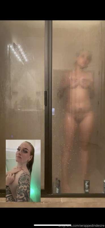 Friends Who Shower Together Stay Together!! ♡ @gingerheartt ..