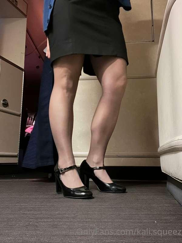 Grabbing comfort food before I crawl into bed. Send lunch $$..