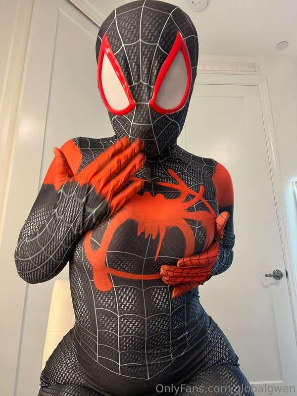 Oops! Is that a boner? 😋