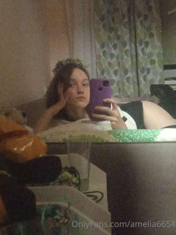 amelia6654 image #0