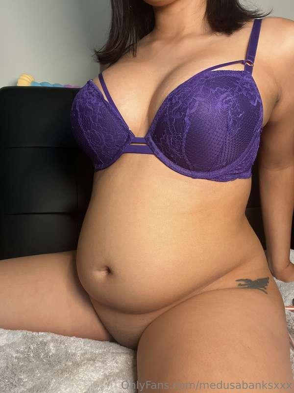 kiss and cum all over my belly
