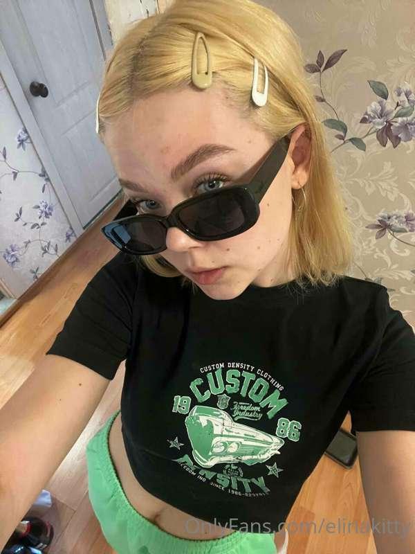 I'm so hot, are you ready to bring that juicy body to orgasm..