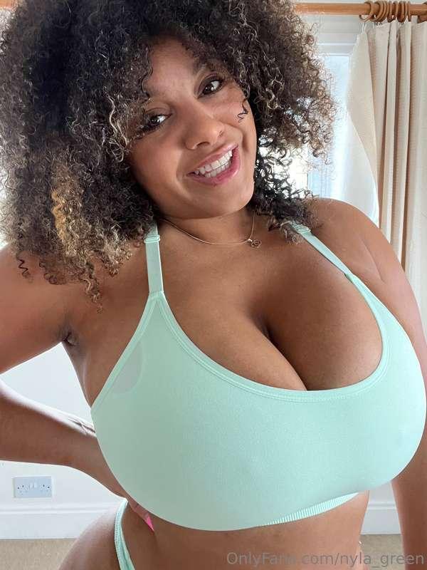 nyla_green main image