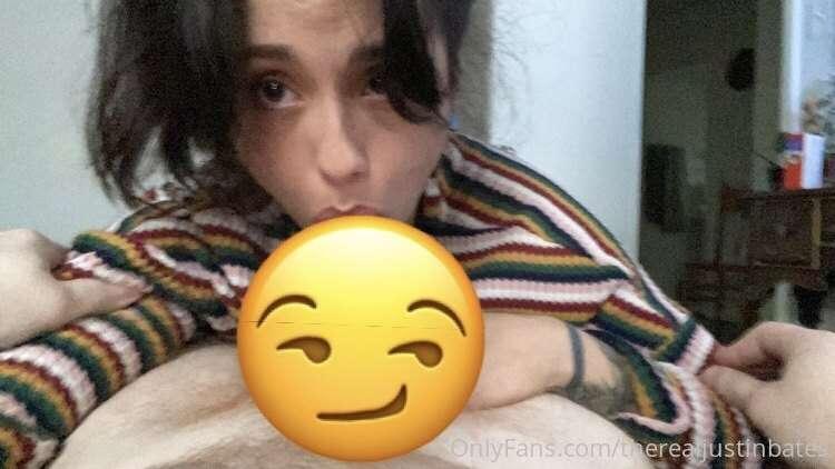 Pornstar Mi Ha Doan (@mihadoan) sucked my dick so good I cam..