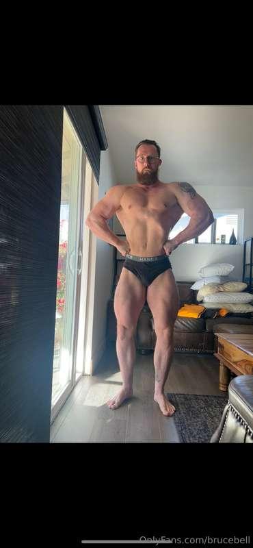Feeling wide 😏