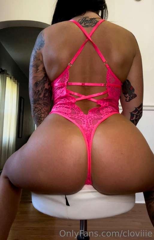 My wish is that I could sit on your face 🎂