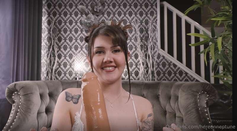 Who's ready for a little Suck-Me-Sunday fun?! 👅