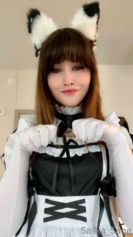 This cat-girl outfit is TOO cute! Just imagine all the fun w..