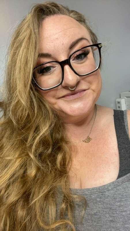 Heeey! Loving this fall weather!! Let’s have some fun!!
