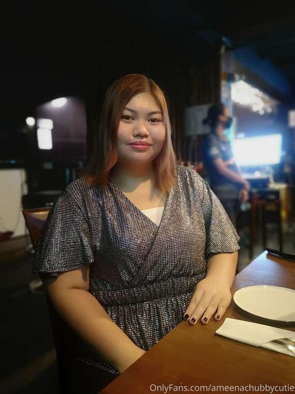 Sunday dinner and beer at Irish pub 😊
I was watching  rugby ..
