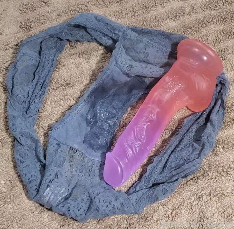 Literally flooded my panties this evening with my new toy 💦💦..