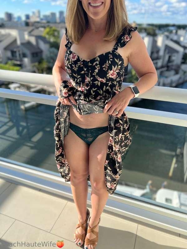 😘