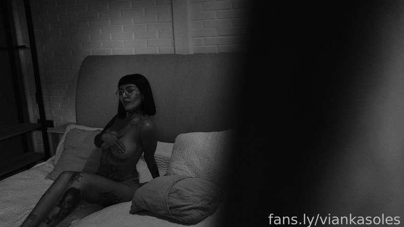 viankasoles image #95