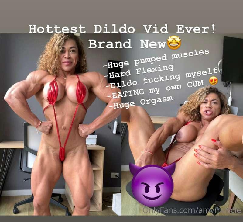 Brand New very HOT video!  
I am huge and ripped for my cont..