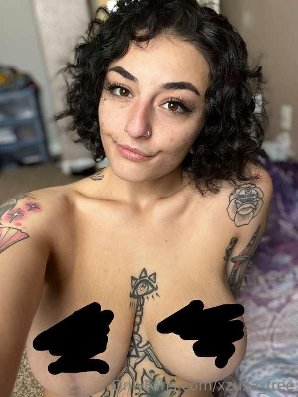 Finally Sunday; what are you doing to relaxxx today? ;)