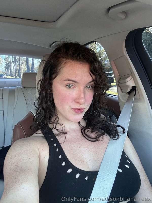 Soft lips, dirty thoughts… you already know where this is go..