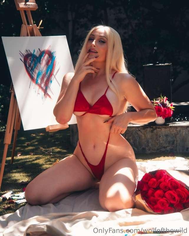 Join me for a painting class over on @hollytwolf https://onl..