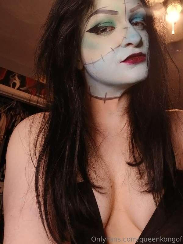 lil makeup test for The Bride! and sum tiddy too 😩