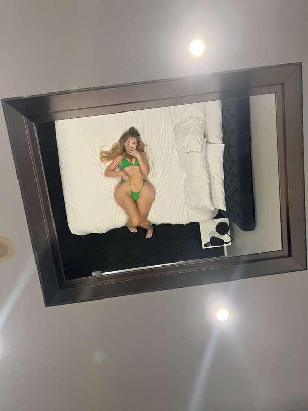 👸🏼