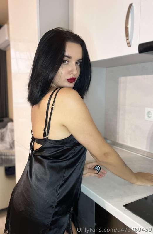 How about to cook something together?😏 do you have any favor..