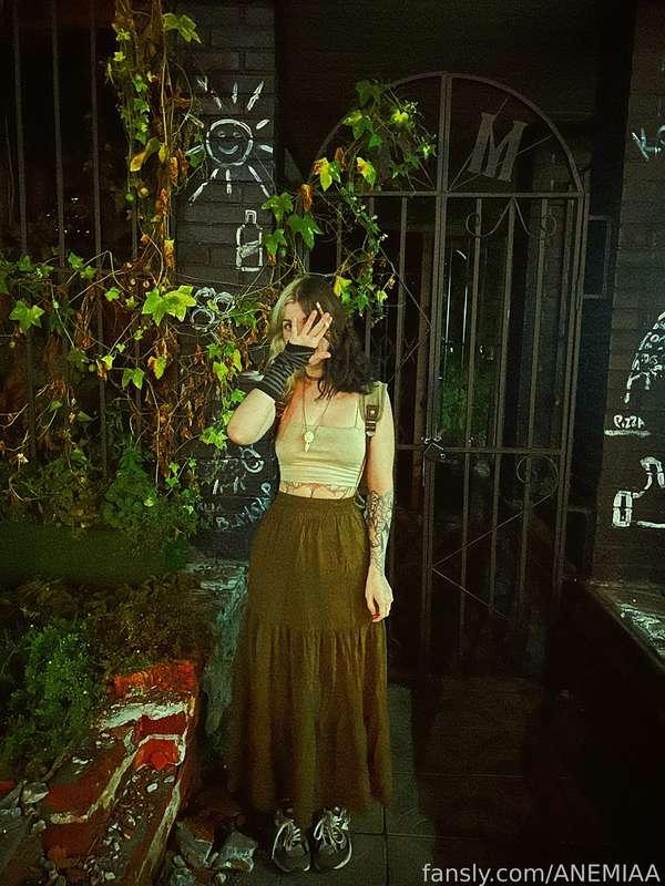 ٩(^ᴗ^)۶ @linafoxy Thank you for a wonderful night walk! ^^

I love my friends hehe

I also like that the common work unites! She's a beautiful girl and drinking beer at night and chatting can be very useful lol

#egirl #Heels #cute #fyp #emo #tattoo #girlnextdoor #girlfriend #waifu #petite #Life #tongue #Nature 