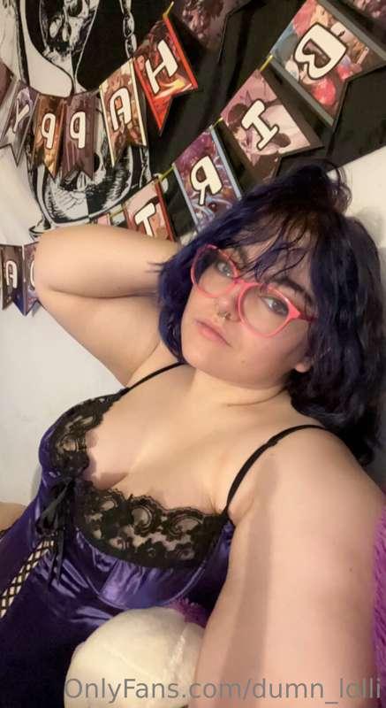 Hiya! It was my birthday yesterday so I did a little photo s..