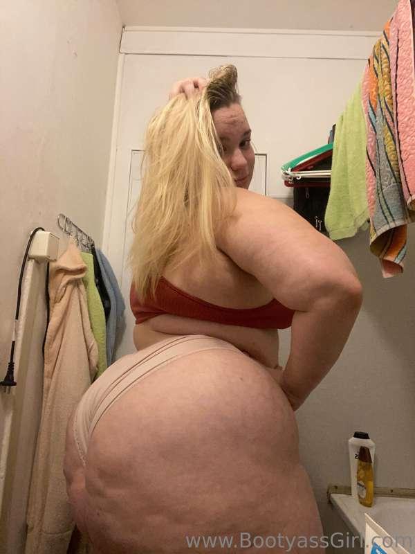😈💦Wow baby I am so damn horny I want everything with you💦😈