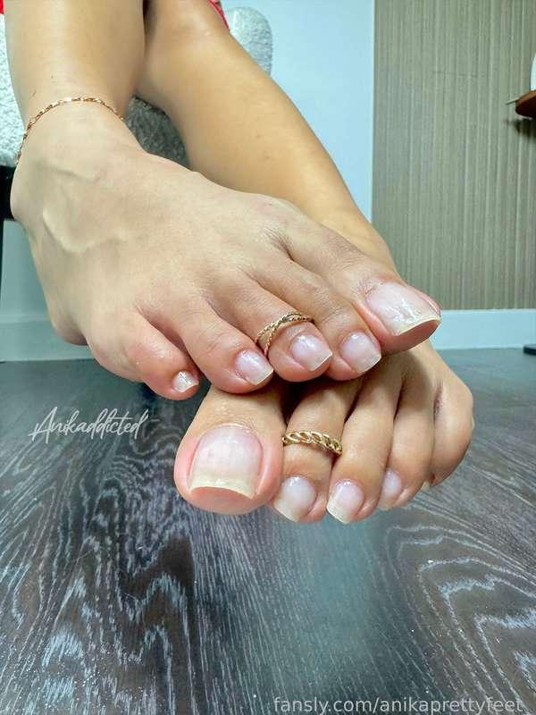 anikaprettyfeet_ image #3