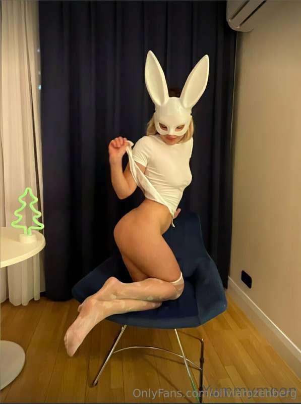BIG ASS SLUT @yummymoon WANTS YOU TO SLAP IT 😈🥵 THIS NAUGHTY..