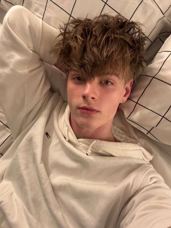 How are you doing right now babe?💕