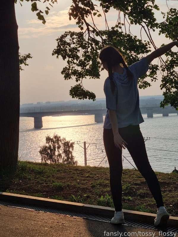 tossy_flossy image #0