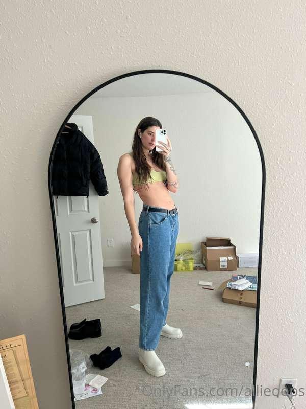 Pretty face little waist