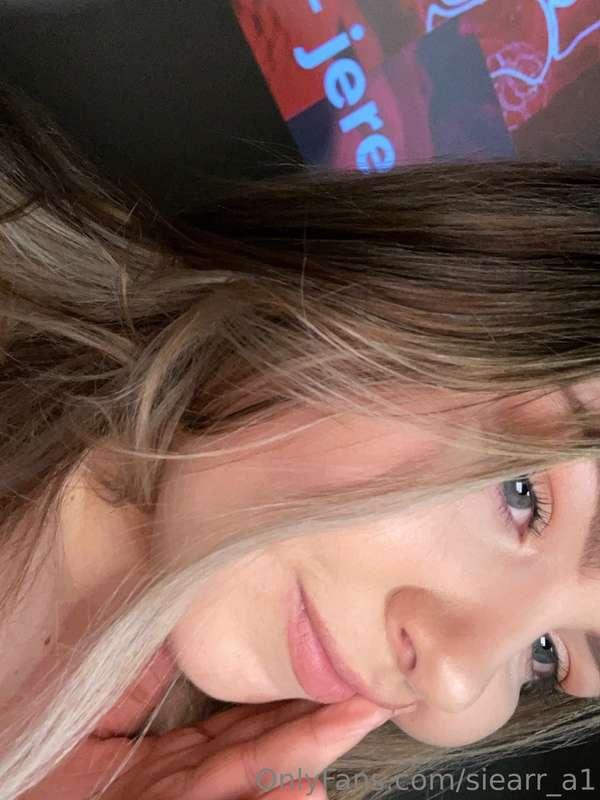 I wanna get high n make out baby