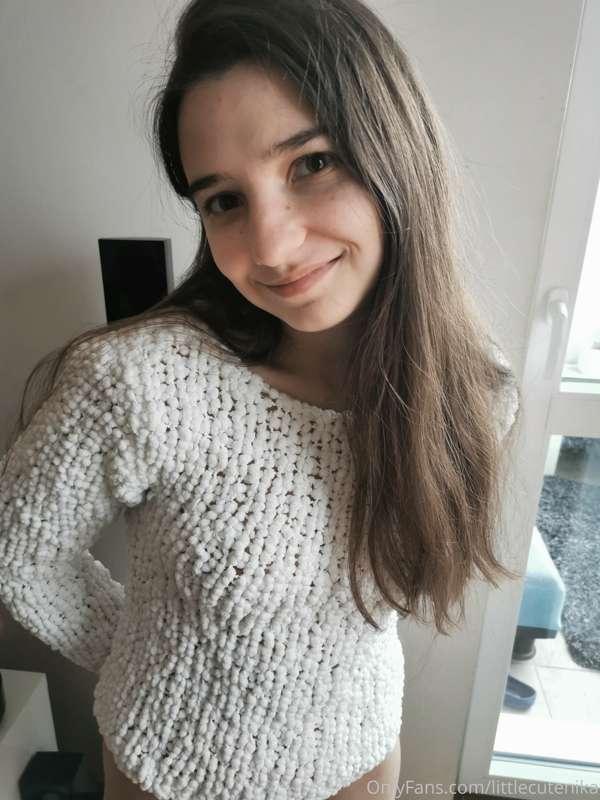 Good morning :) Dont need pants, right? :)