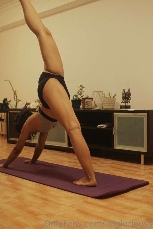Todays yoga session🧘🏽‍♂️