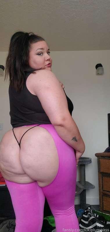 kikiplumpass image #3