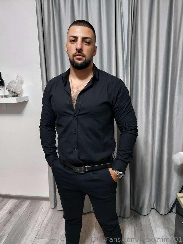 Not really my kind of clothes but... What do u think?