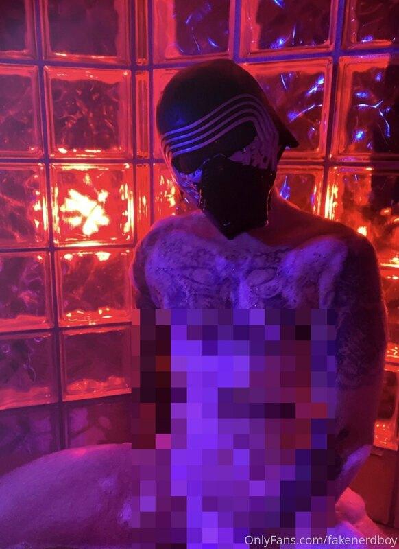 Tryna get force choked in the shower? WOWOWOW ok this is my ..