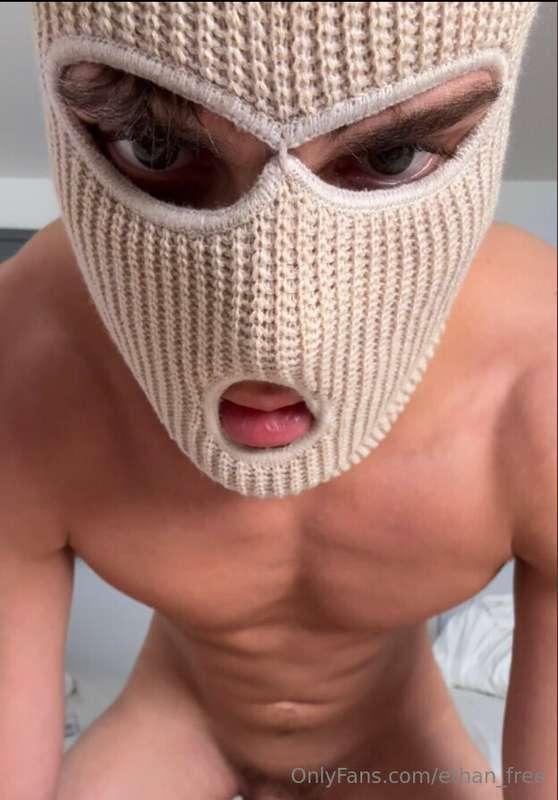 bored, wanna chat? 🫣💦