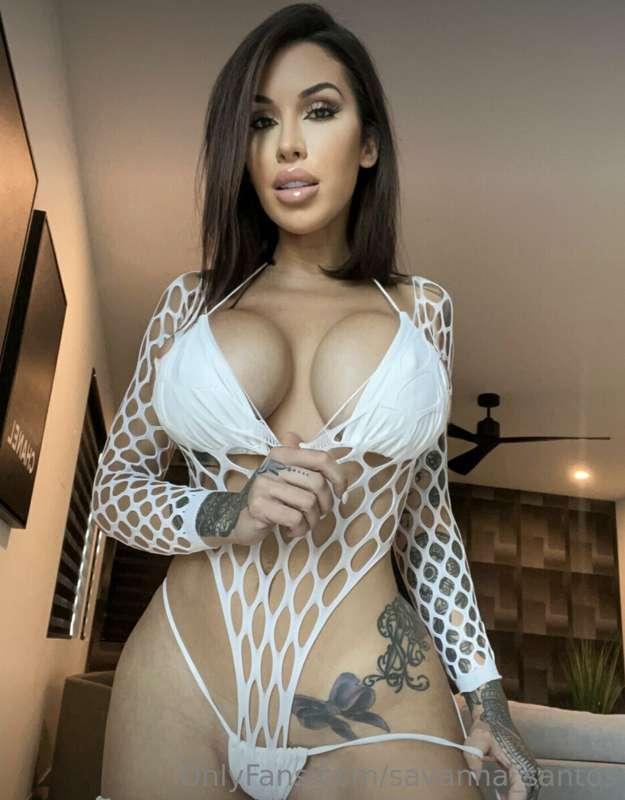 Oops! Did I made you stop scrolling? 😈
