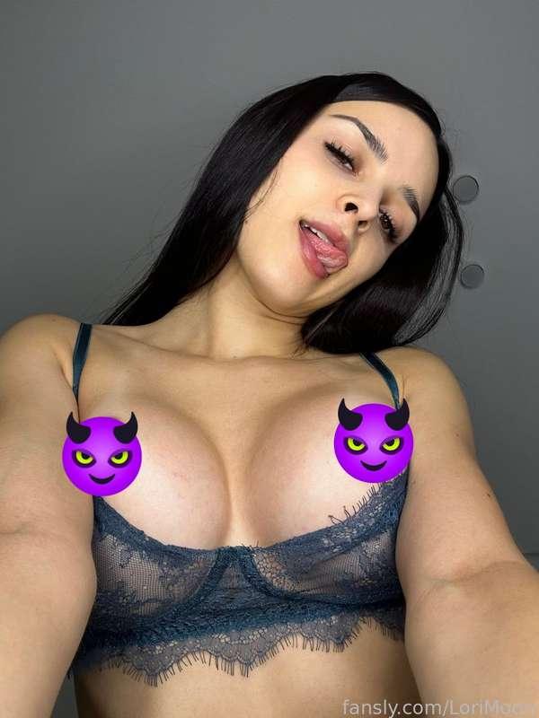 I am programming you to jerk off to blur and pixels for the rest of your life




#beta #pixels #betasafe #bigboobs #slave #tease #tongue #brunette #bigtits #censoredporn