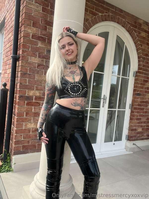 mistressmercyxoxvip image #2