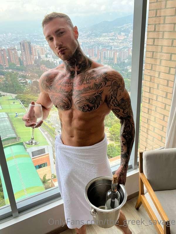 Should I lose the towel 🍆