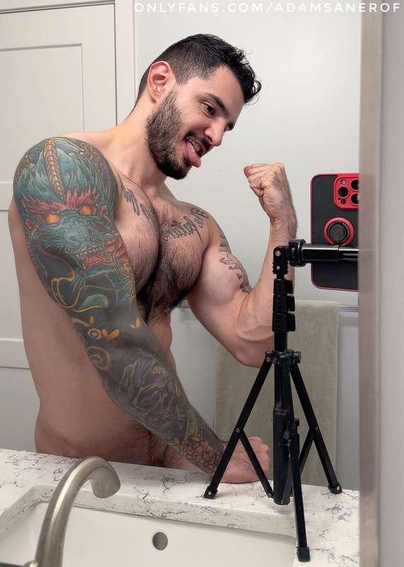 Daddy is bulking 😝💪 how do you think it’s going? ***Here are..